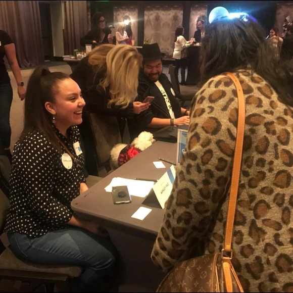 Meet your Posher, Ashley & Nick - Picture 6 of 8